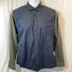 Gently Used Men’s Publish Blue & Green Mixed Media Button Down Shirt Size Small